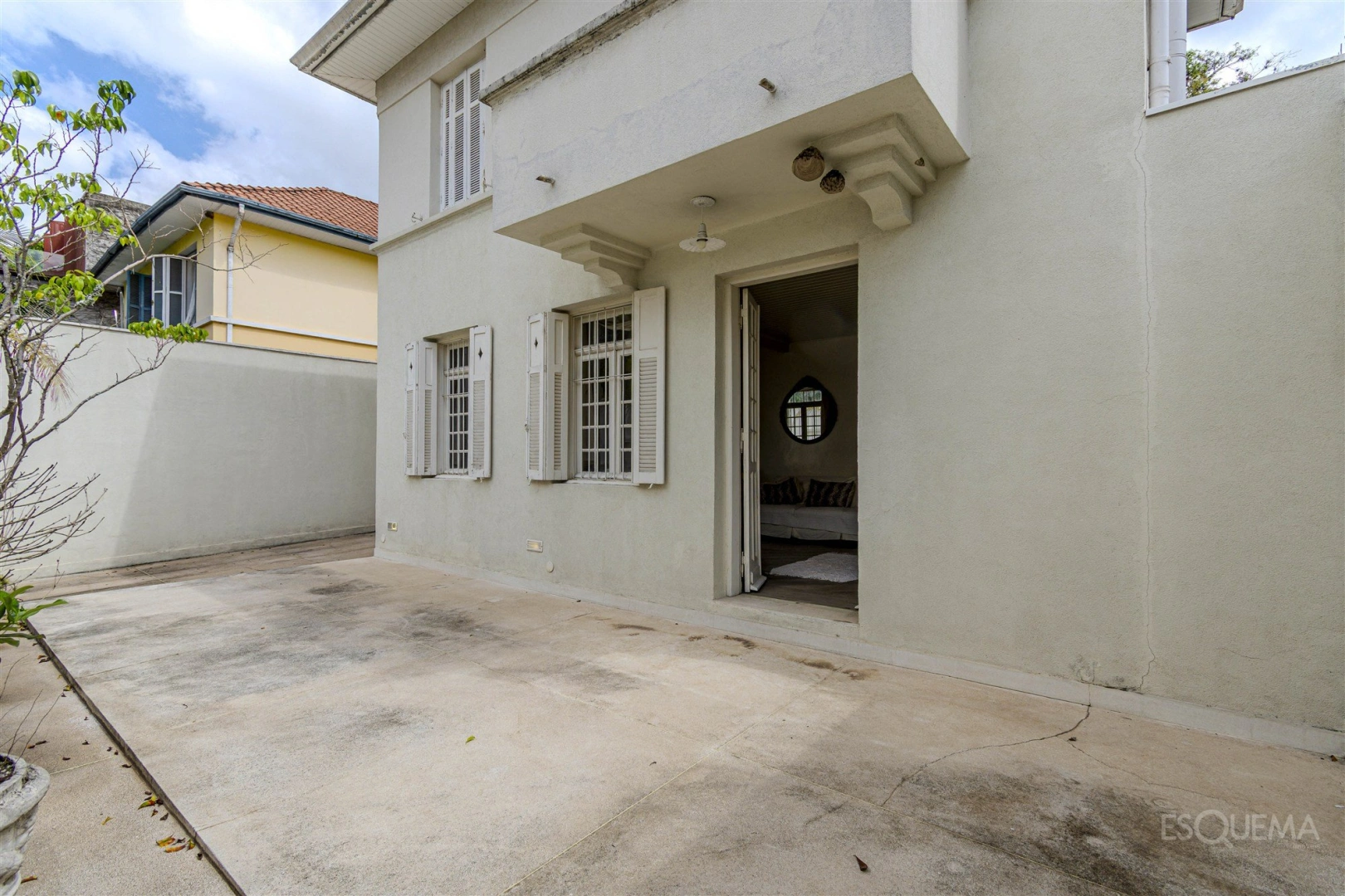 Casa com potencial de modernização no Jardim América - Imagem 12