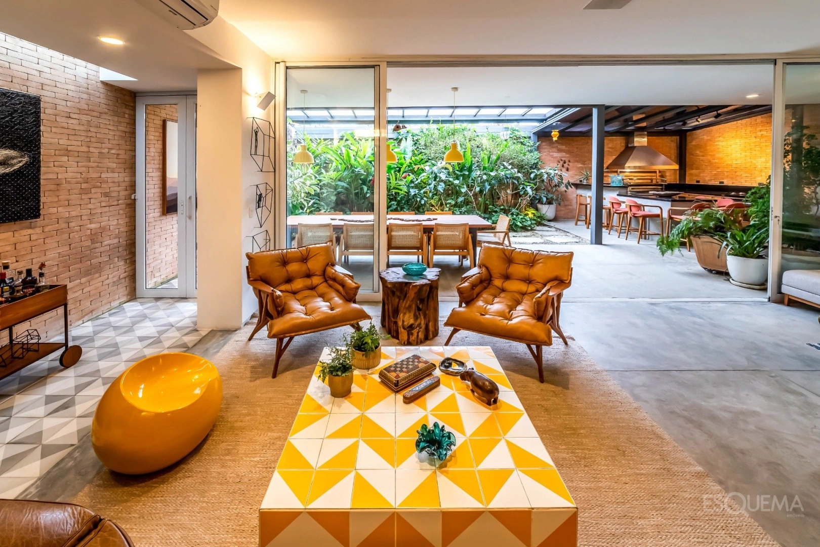 Casa em rua fechada com rooftop e jardim no Alto de Pinheiros - Imagem 1