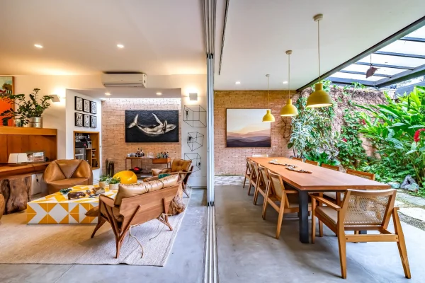 Casa em rua fechada com rooftop e jardim no Alto de Pinheiros