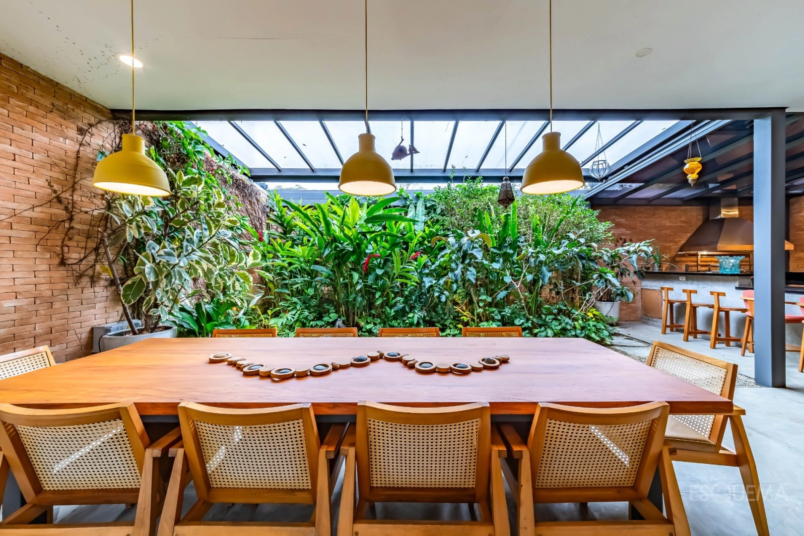 Casa em rua fechada com rooftop e jardim no Alto de Pinheiros - Imagem 3