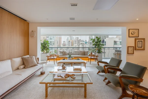 Apartamento reformado de 226 m² na Vila Nova Conceição