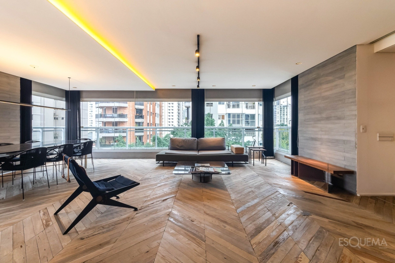 Apartamento reformado com janelas piso-teto no Itaim Bibi - Imagem 2