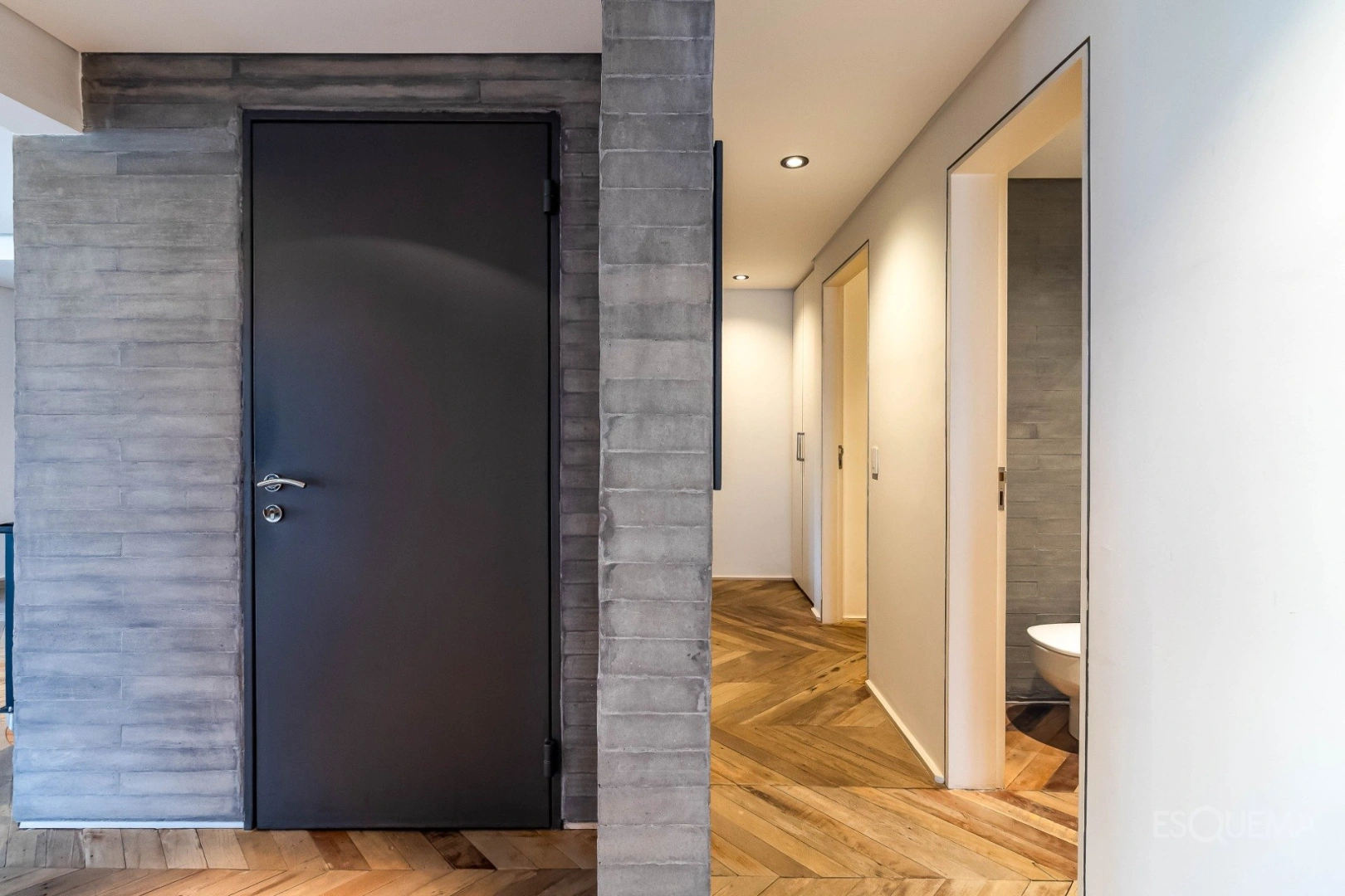 Apartamento reformado com janelas piso-teto no Itaim Bibi - Imagem 6