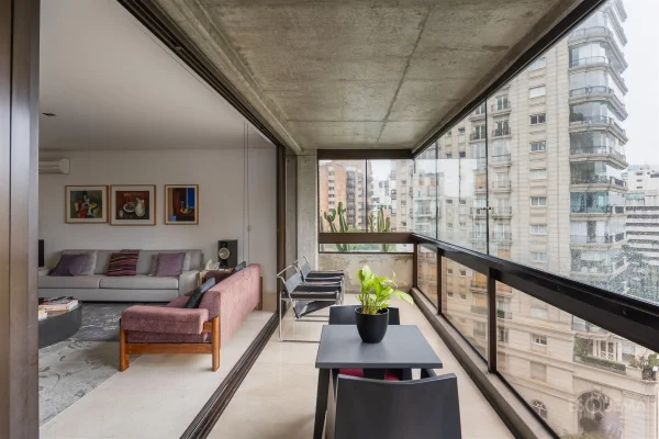 Apartamento com vista para a Praça Pereira Coutinho