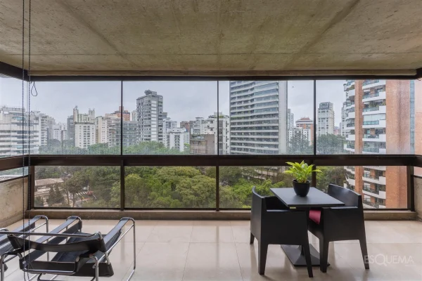 Apartamento com vista para a Praça Pereira Coutinho