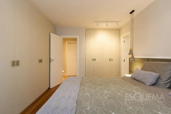 Apartamento lindo para sua família à venda em Moema Pássaros