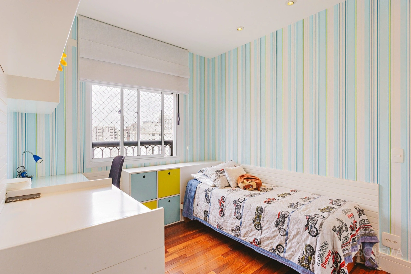 Apartamento reformado em andar alto, com lareira e jacuzzi - Imagem 12