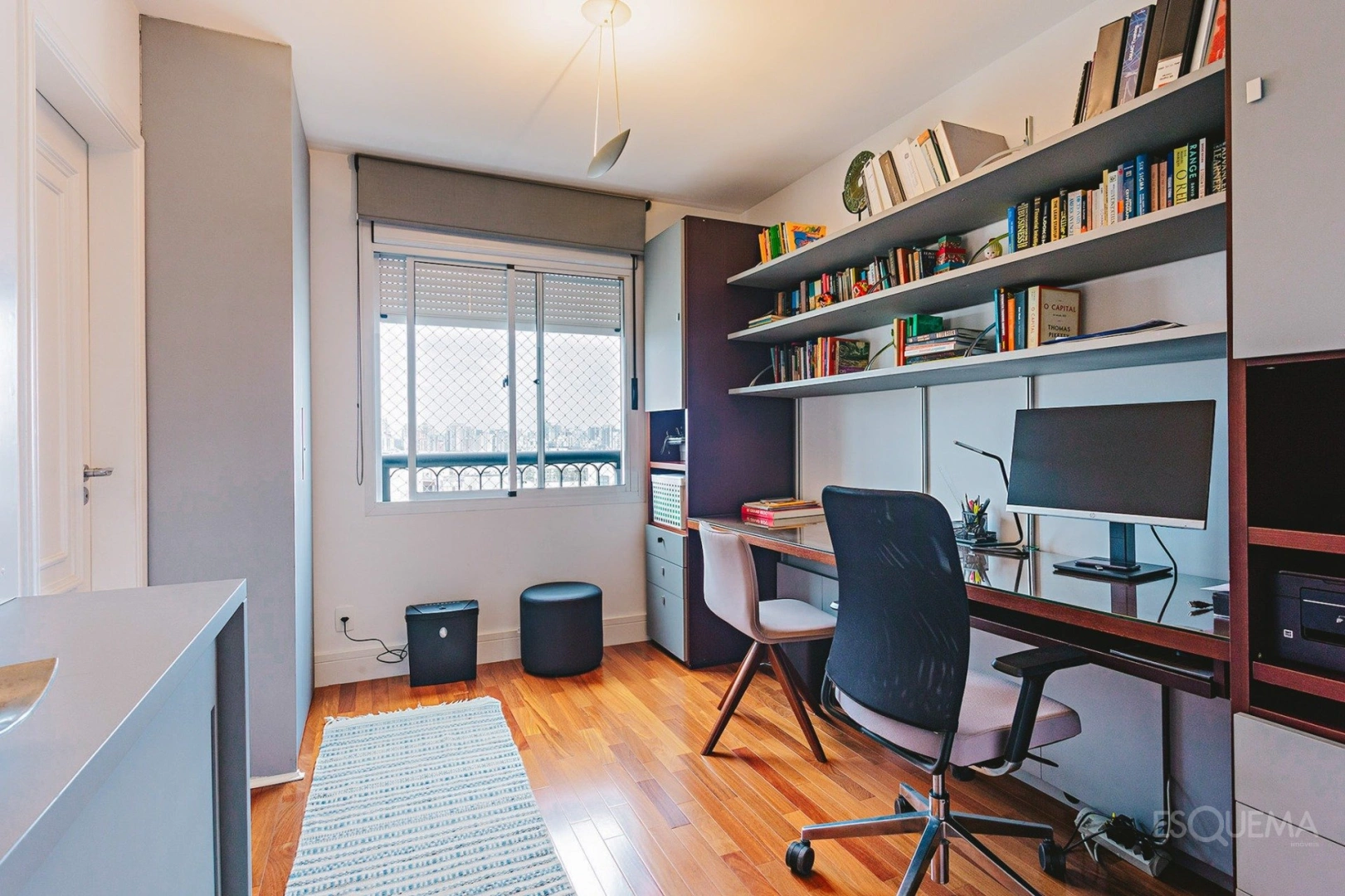 Apartamento reformado em andar alto, com lareira e jacuzzi - Imagem 8