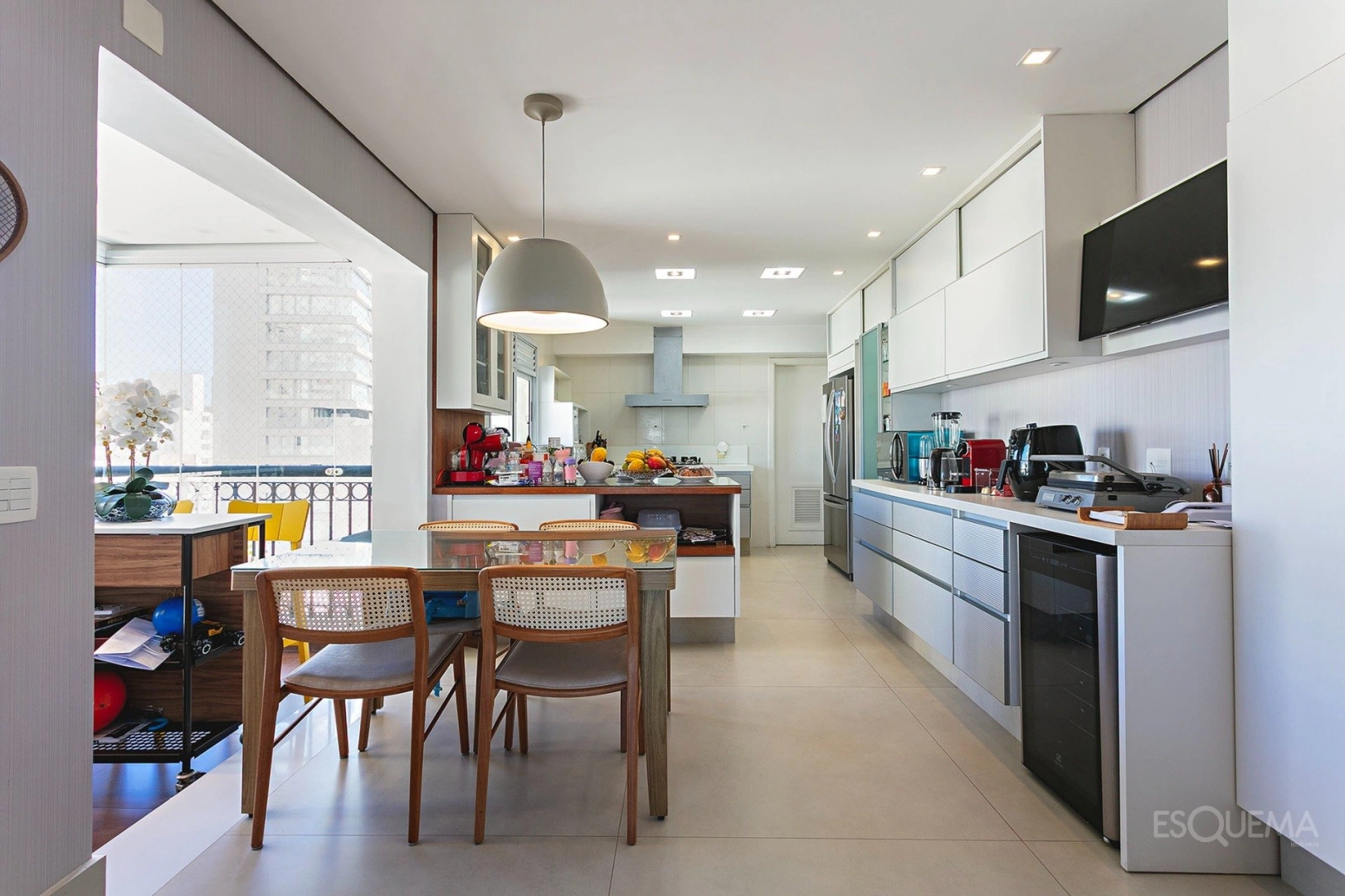 Varanda envidraçada, área gourmet integrada e localização próxima do Ibirapuera - Imagem 14