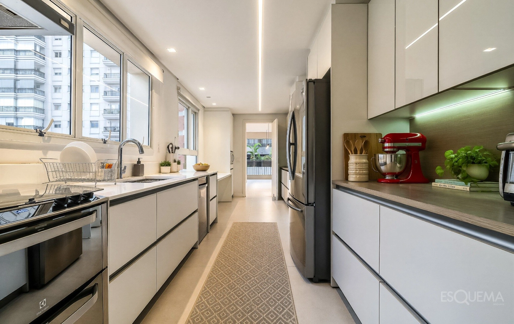 Apartamento reformado próximo ao Parque Ibirapuera, em Moema - Imagem 8
