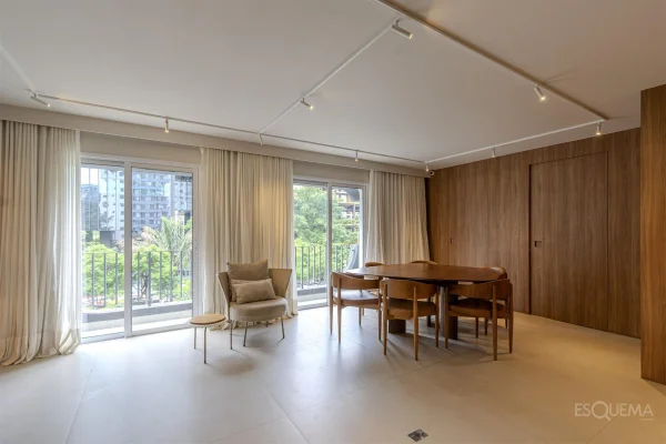 Apartamento reformado próximo ao Parque do Povo no Itaim Bibi