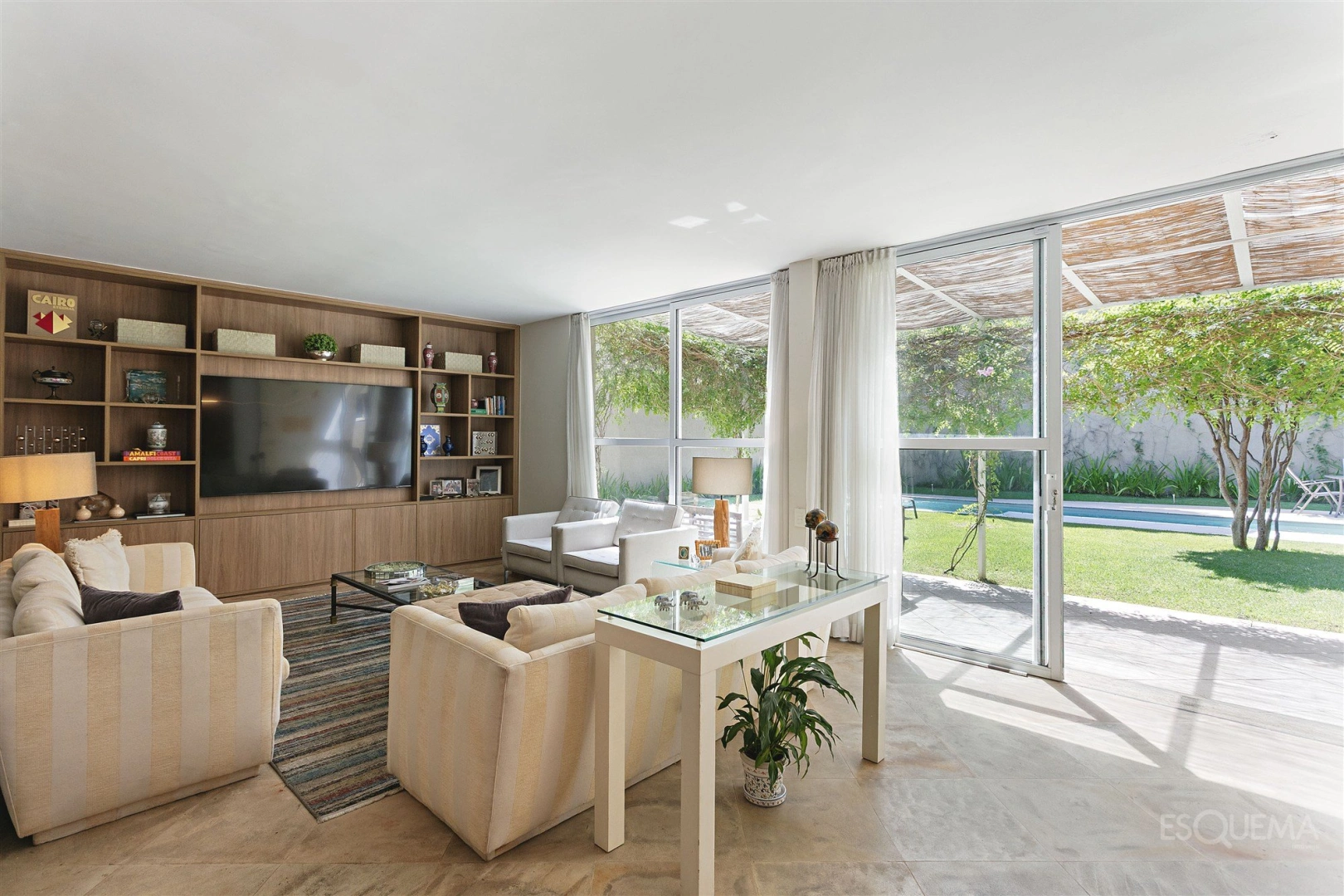 Casa com piscina e jardim no Jardim Guedala - Imagem 5