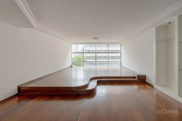 Apartamento com vista para o verde próximo ao Clube Paulistano