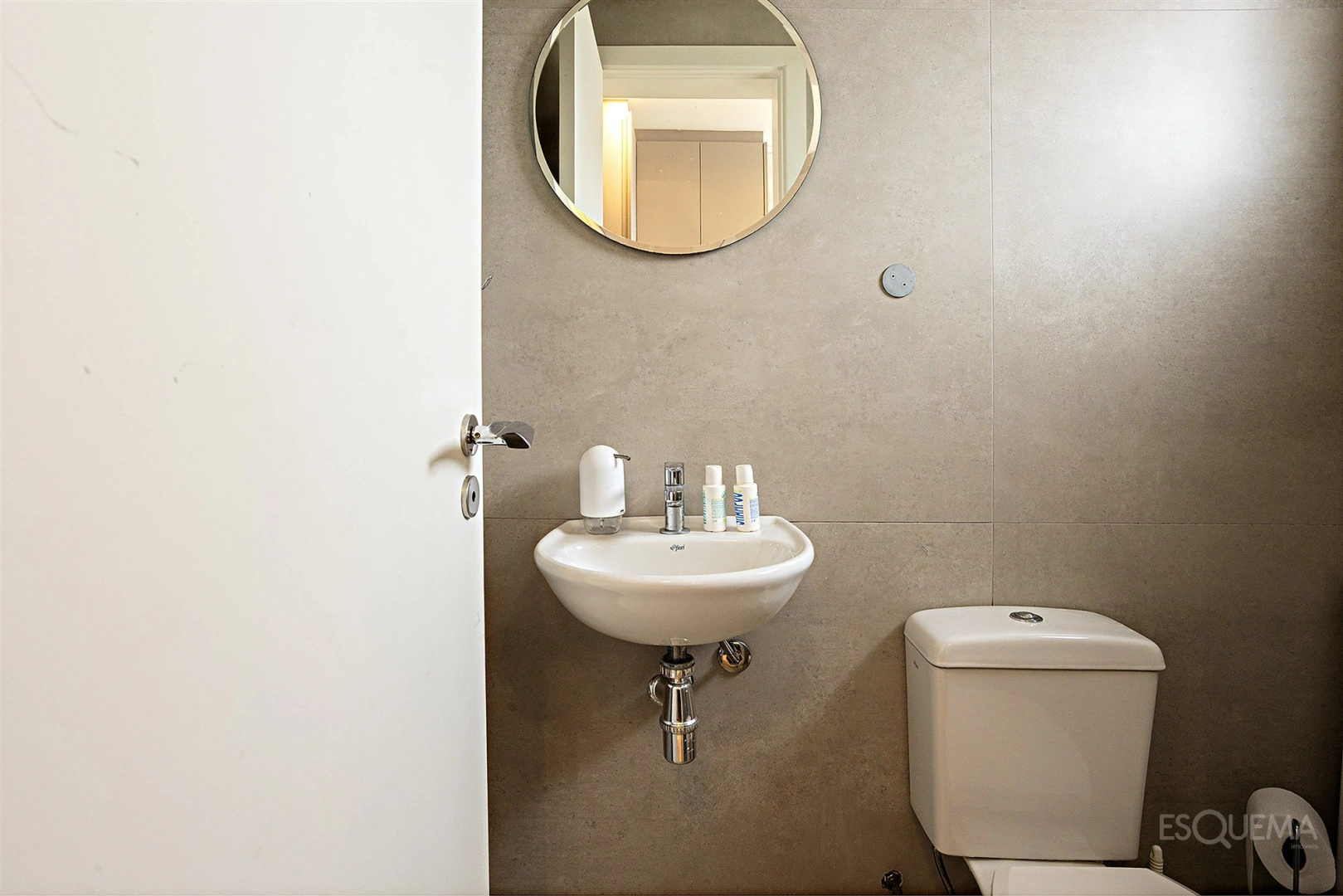 Apartamento reformado e mobiliado, com vista ampla e lazer completo - Imagem 9