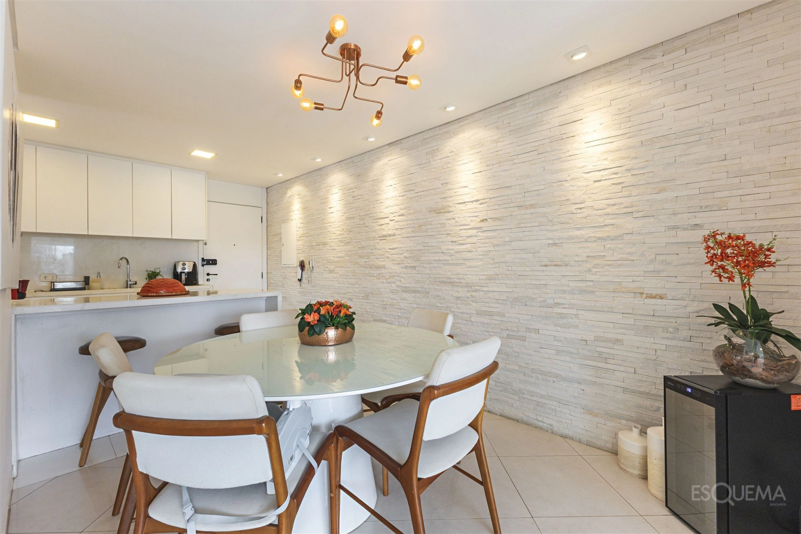 Apartamento em andar alto em frente à Escola Mobile - Imagem 10