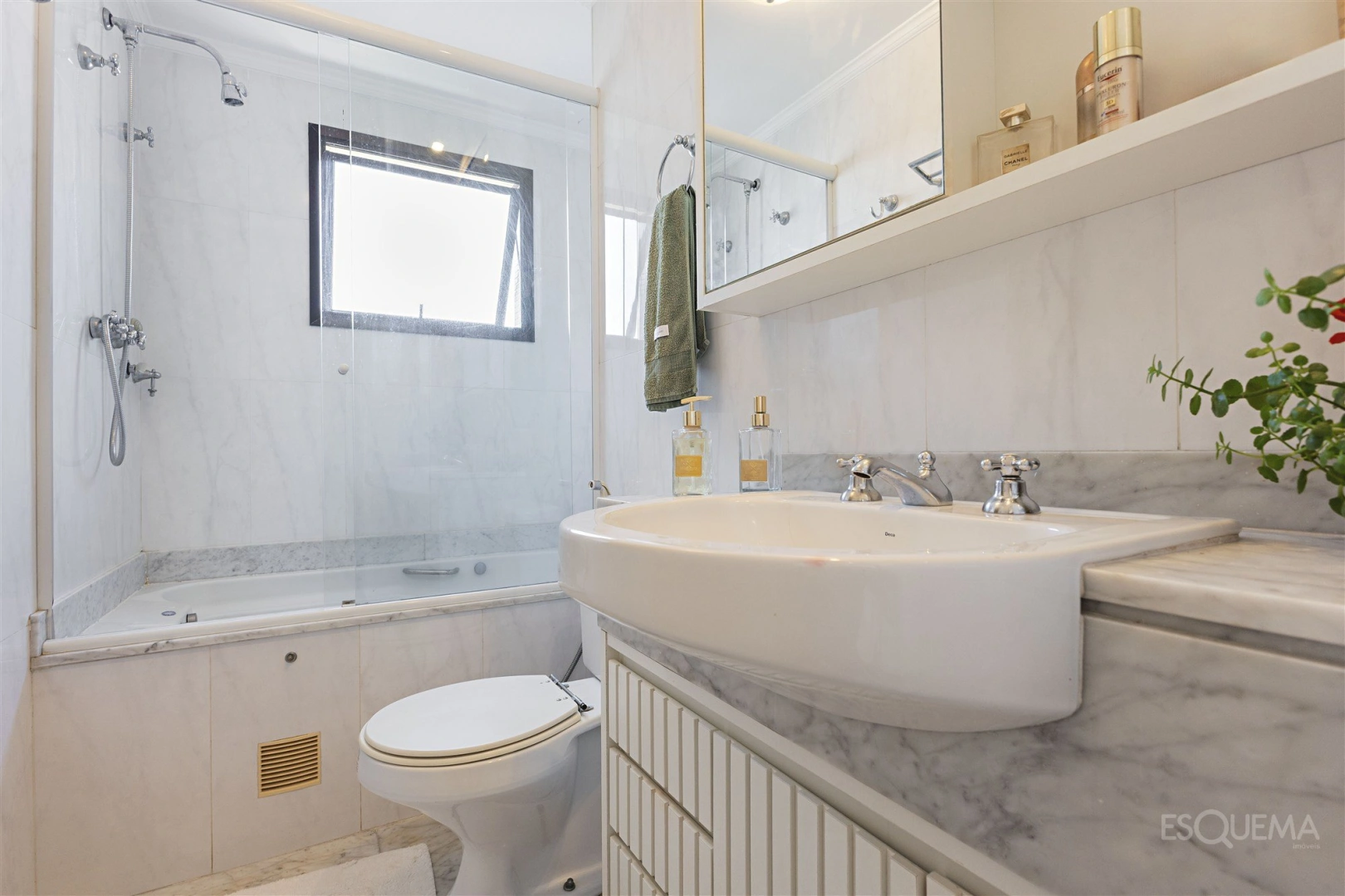 Apartamento em andar alto em frente à Escola Mobile - Imagem 13