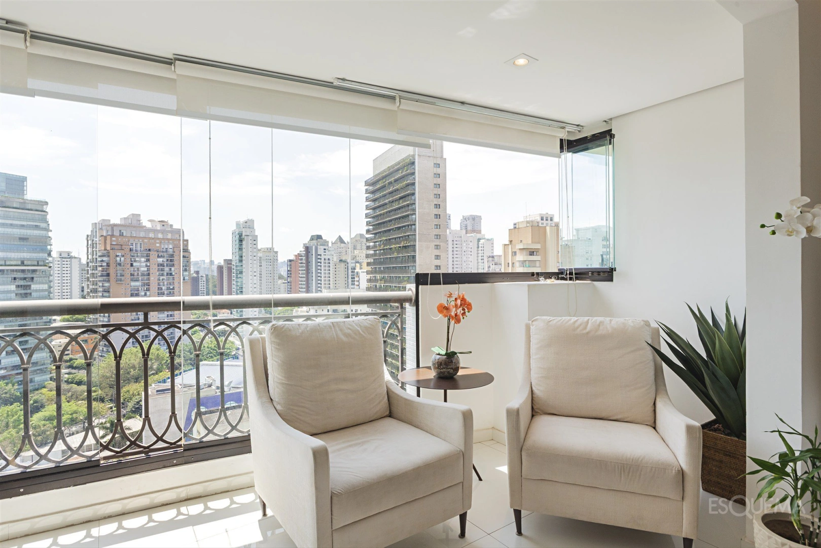 Apartamento em andar alto em frente à Escola Mobile - Imagem 8