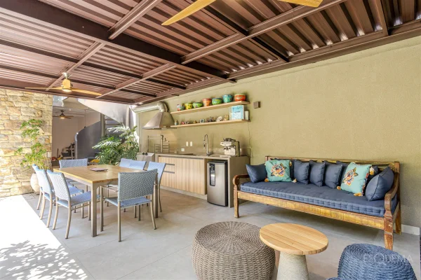 Casa com projeto moderno, próxima ao Parque Ibirapuera