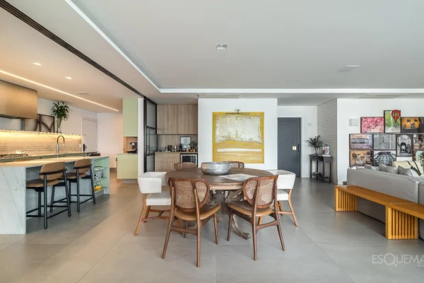 Apartamento com ambientes amplos e projeto de Gui Mattos no Brooklin