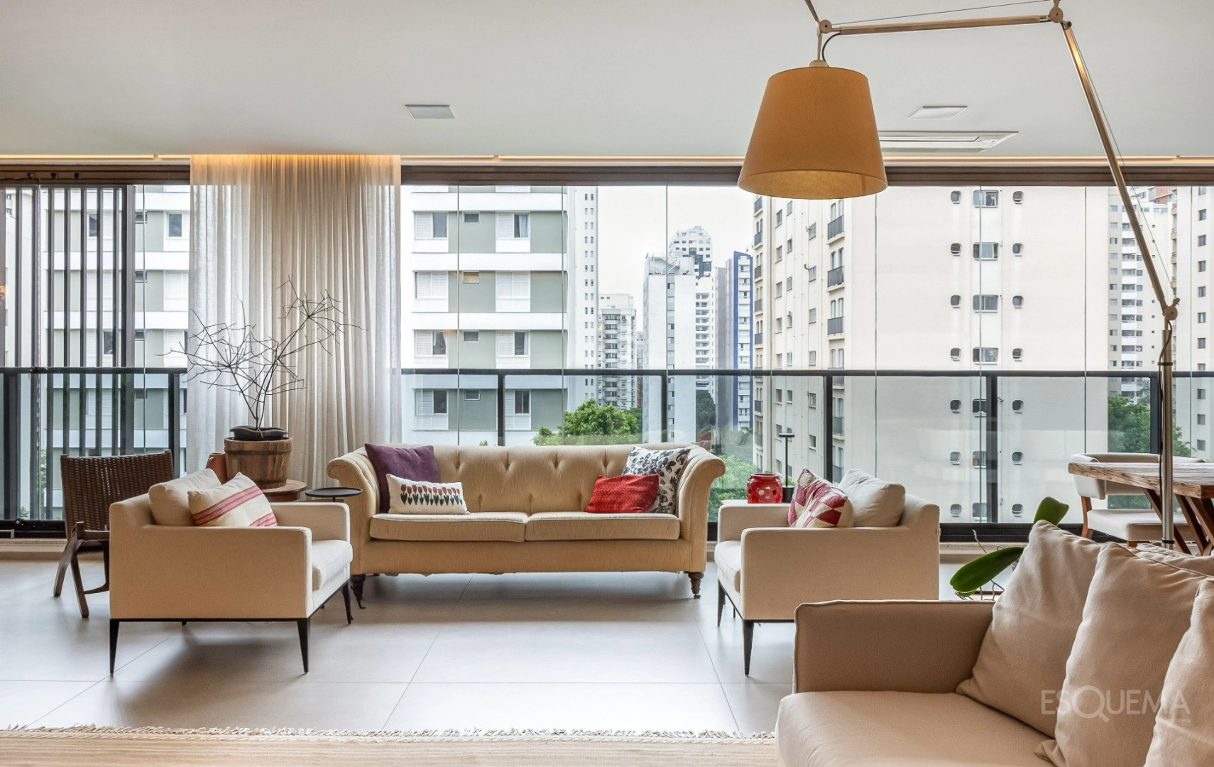 Apartamento com ambientes amplos e projeto de Gui Mattos no Brooklin - Imagem 9