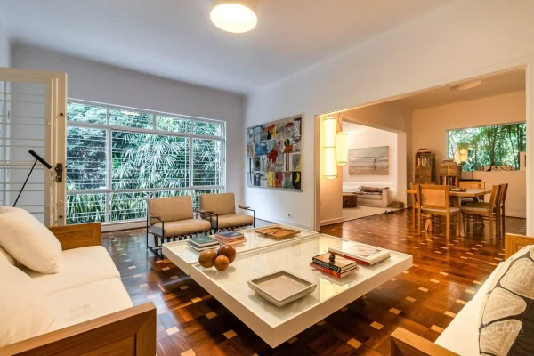 Casa térrea com jardim na Vila Madalena