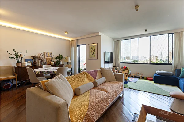 Apartamento com lazer completo no miolo da Vila Nova Conceição.