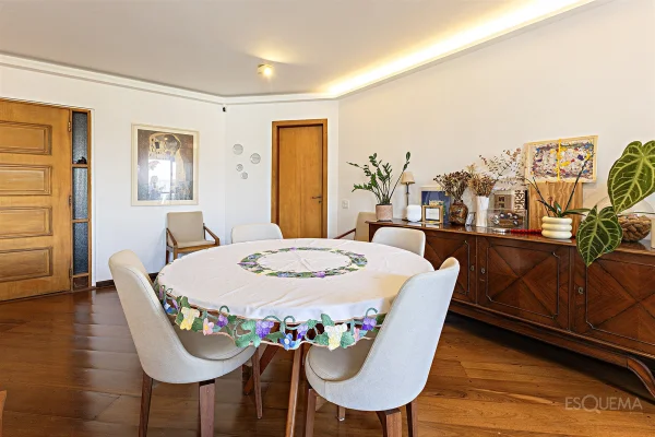 Apartamento com lazer completo no miolo da Vila Nova Conceição.