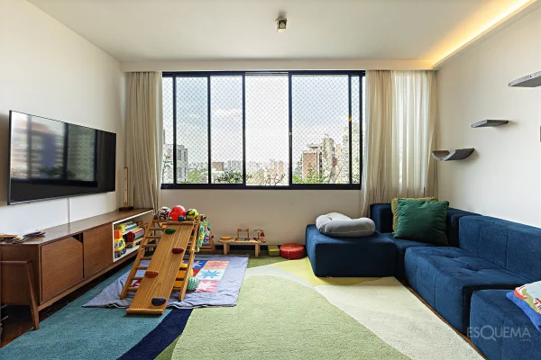 Apartamento com lazer completo no miolo da Vila Nova Conceição.