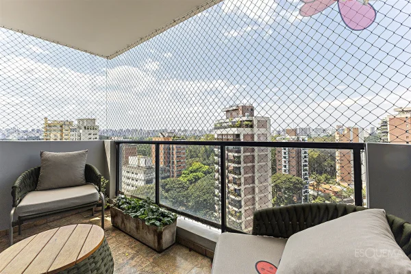 Apartamento com lazer completo no miolo da Vila Nova Conceição.
