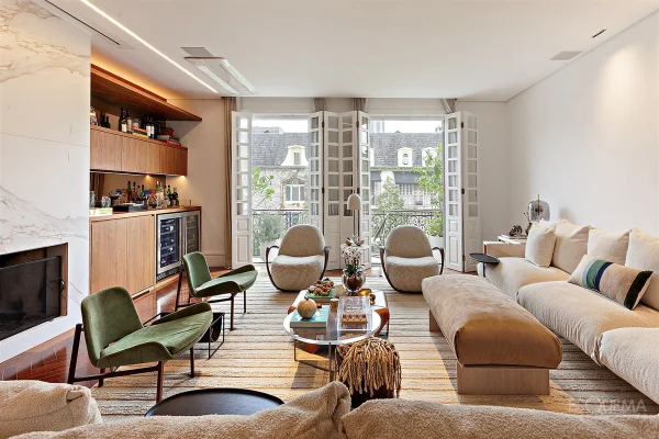 Apartamento com 3 suítes em condomínio no Jardim Europa