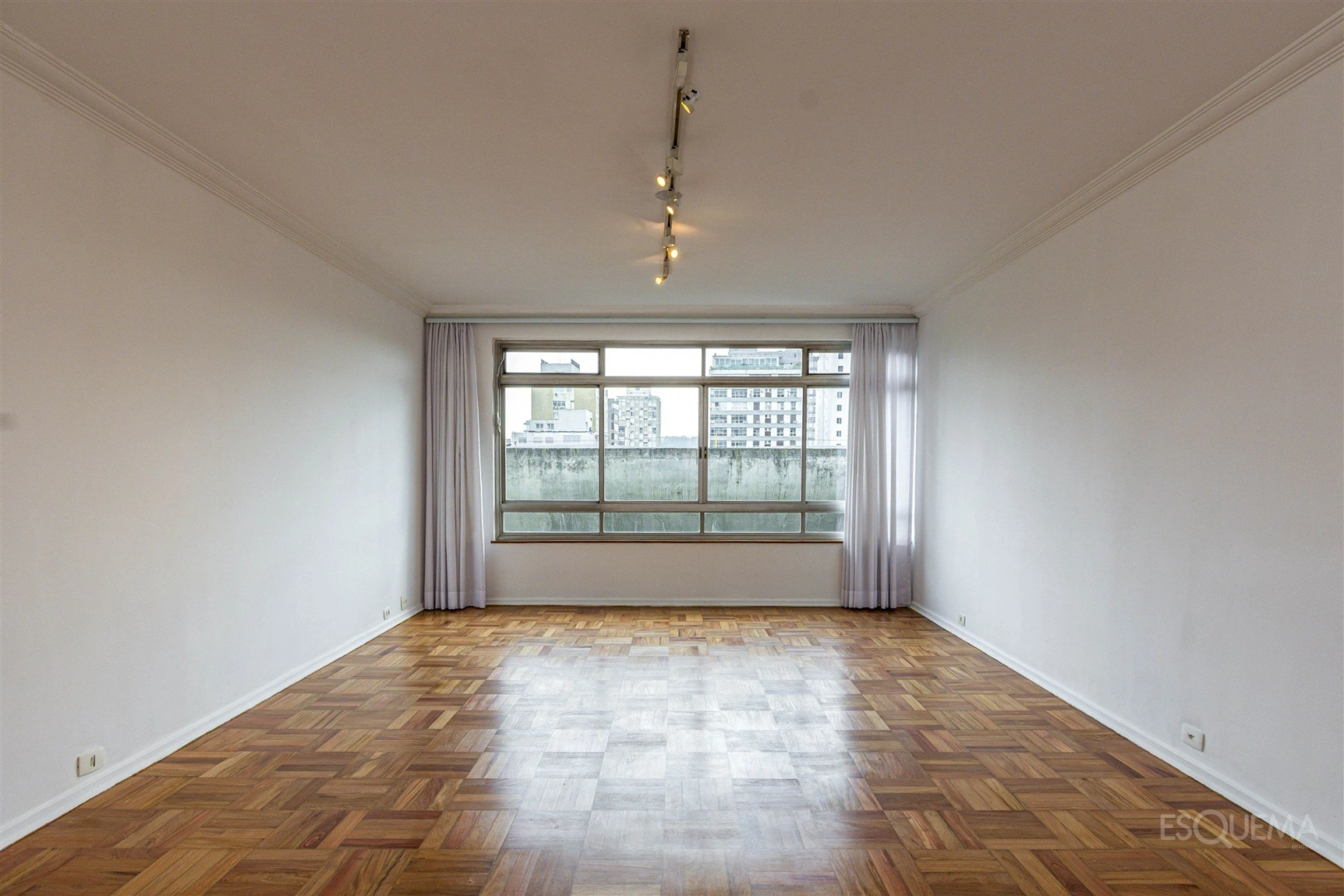 Apartamento reformado, próximo ao Clube Pinheiros - Imagem 2