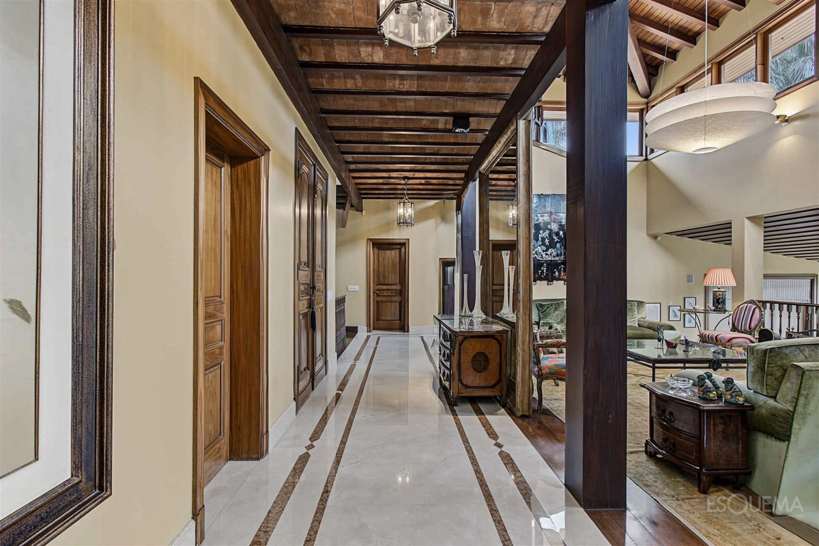 Casa com projeto de Rosana Collet, jardim e área de lazer - Imagem 6