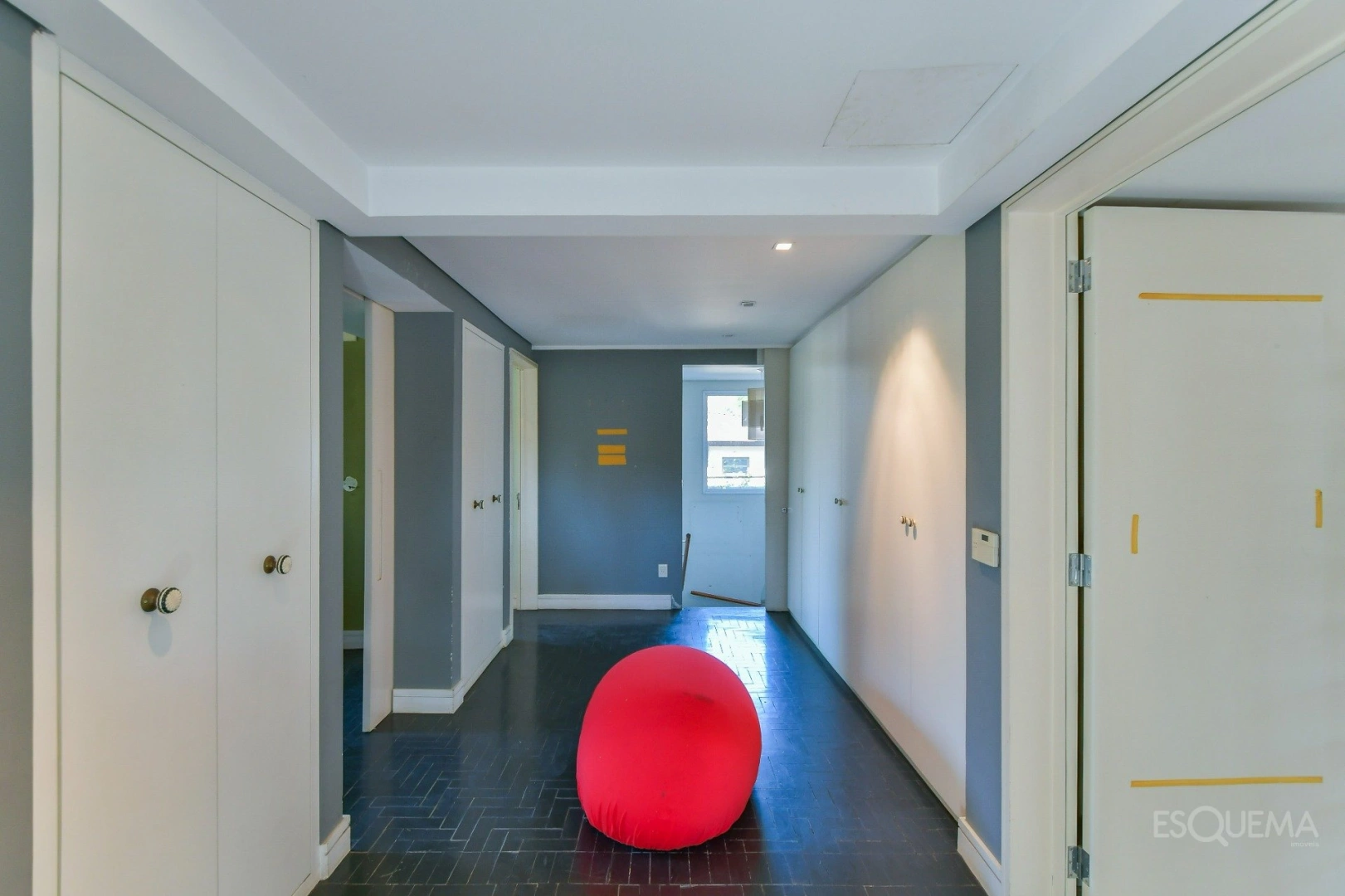Casa com amplo jardim em terreno de 1.220 m² no Cidade Jardim - Imagem 15