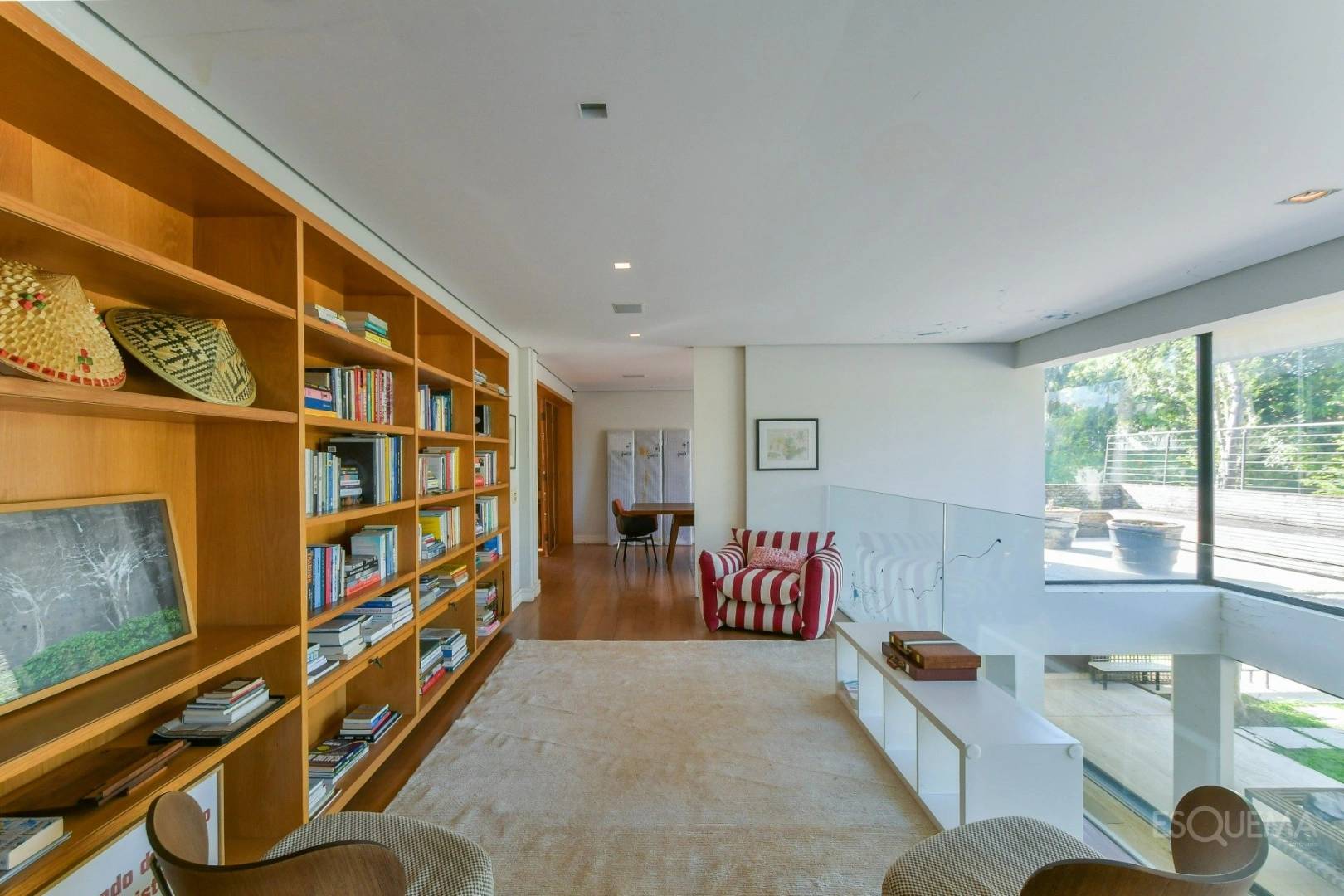Casa com amplo jardim em terreno de 1.220 m² no Cidade Jardim - Imagem 4