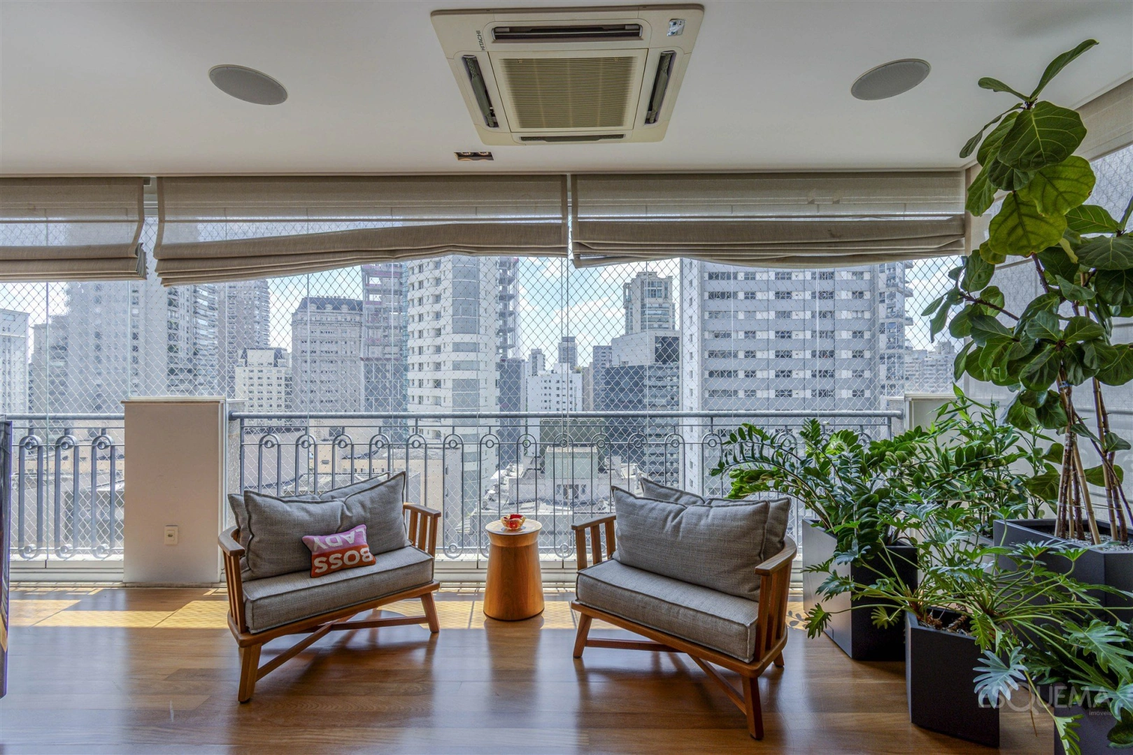 Apartamento com 327 m² e 3 suítes no Itaim Bibi - Imagem 4