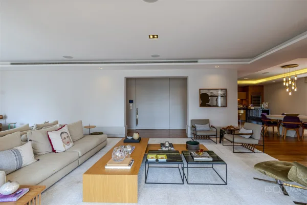 Apartamento com 327 m² e 3 suítes no Itaim Bibi
