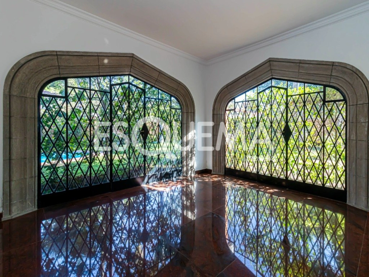 Casa com arquitetura contemporânea no Jardim América - Imagem 7