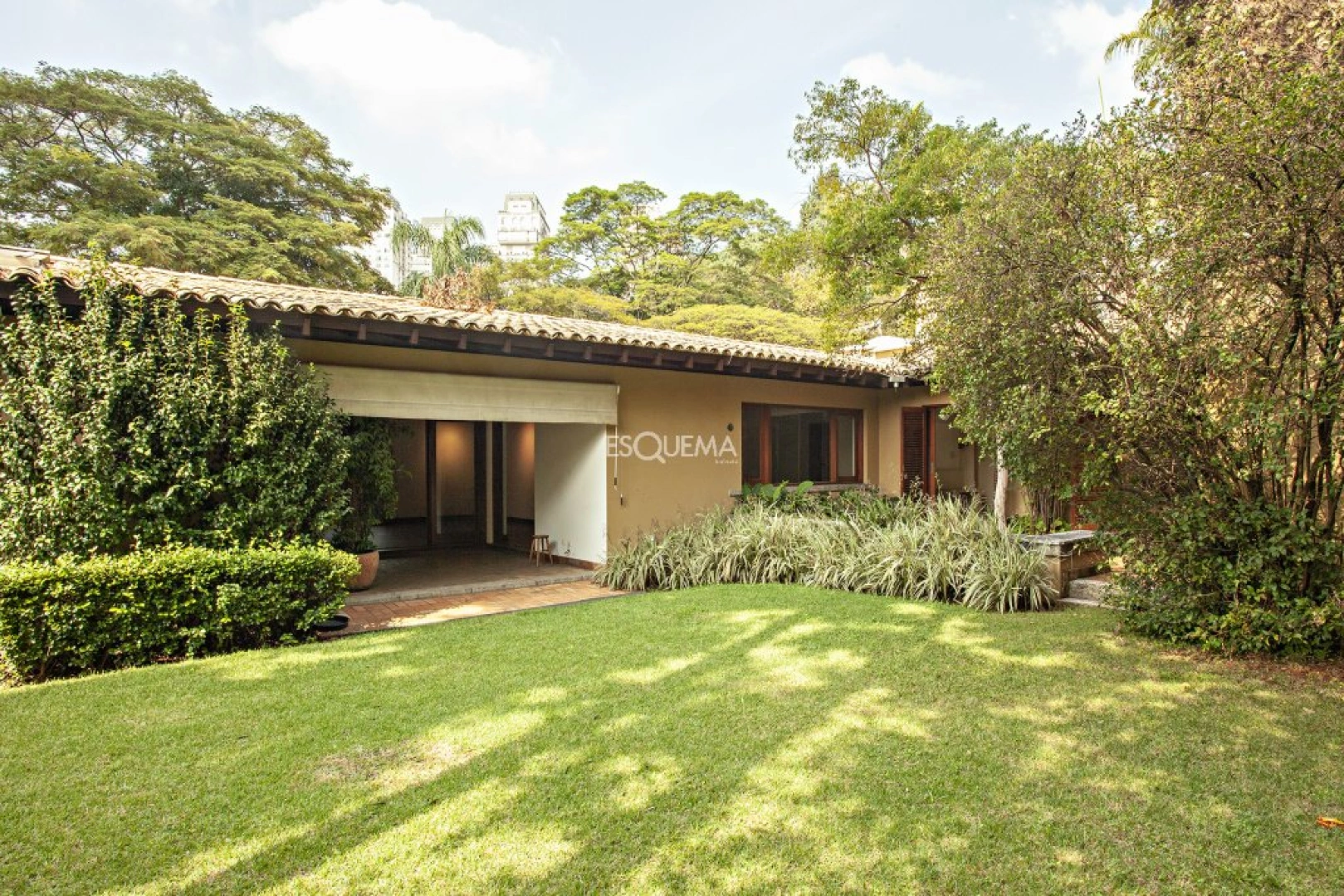 Casa em estilo modernista na Cidade Jardim - Imagem 13