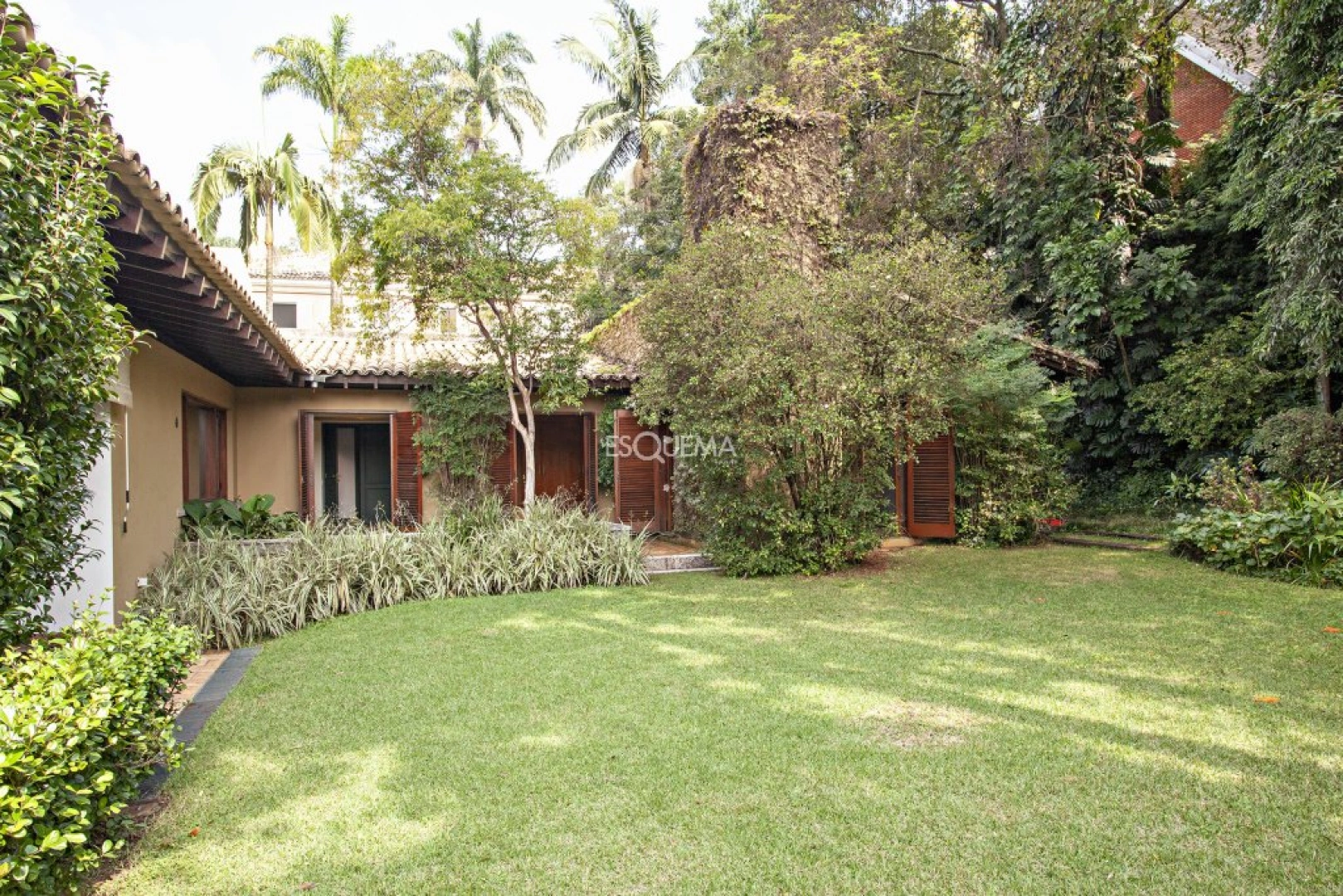 Casa em estilo modernista na Cidade Jardim - Imagem 1