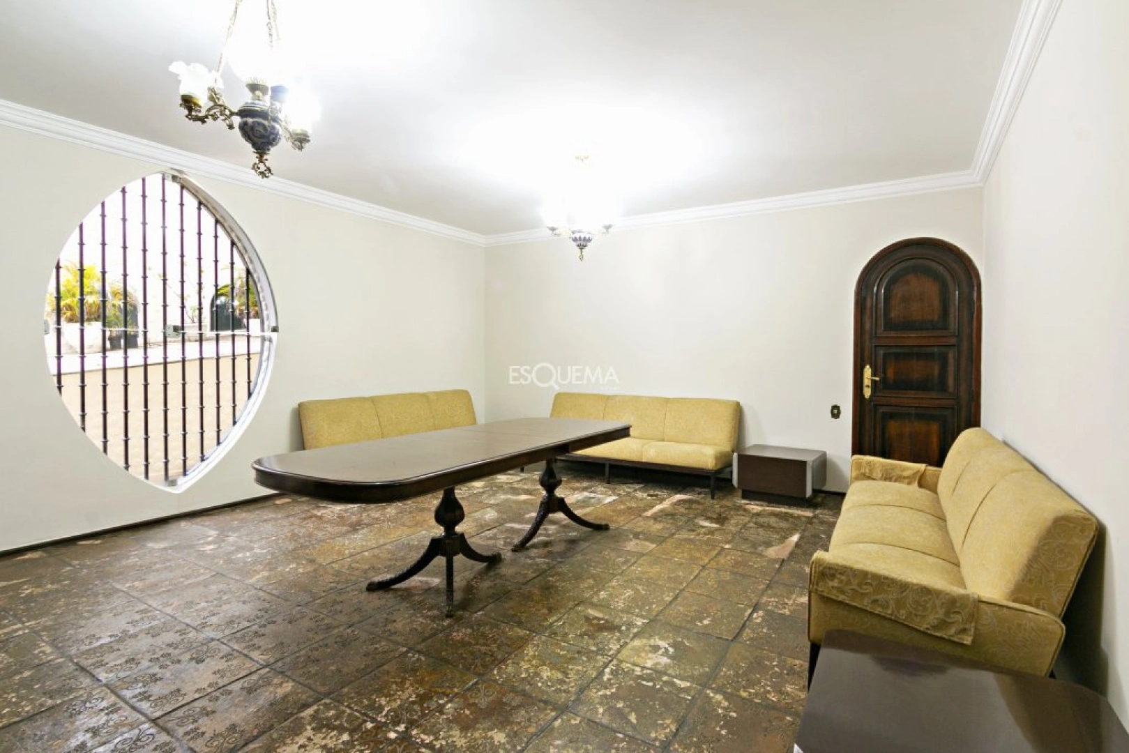 Casa bem localizada - Imagem 13