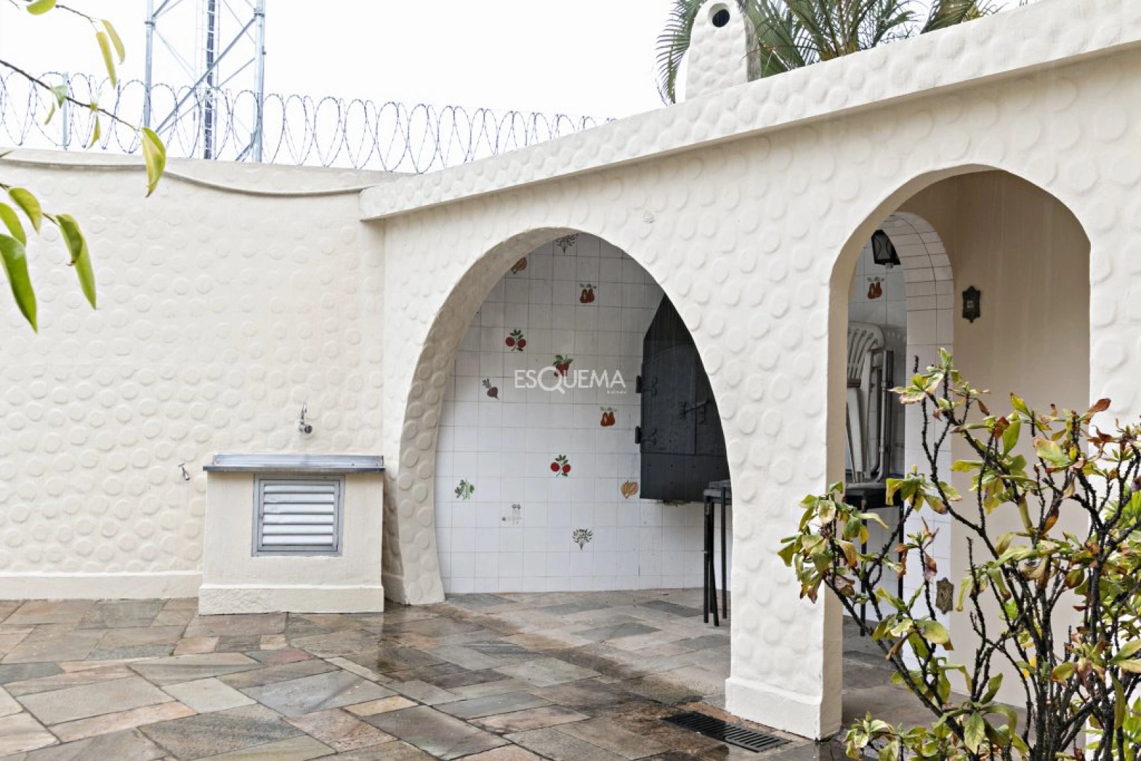 Casa bem localizada - Imagem 4