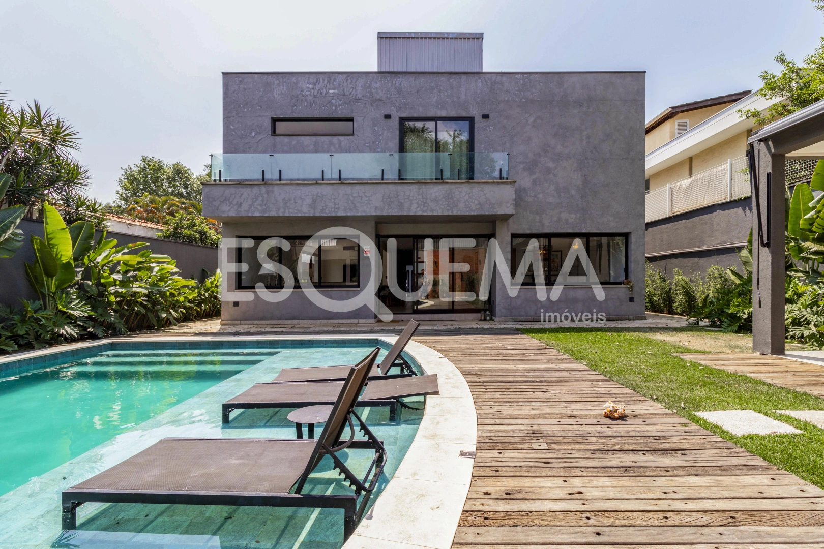 Casa nova em rua privilegiada - Imagem 1