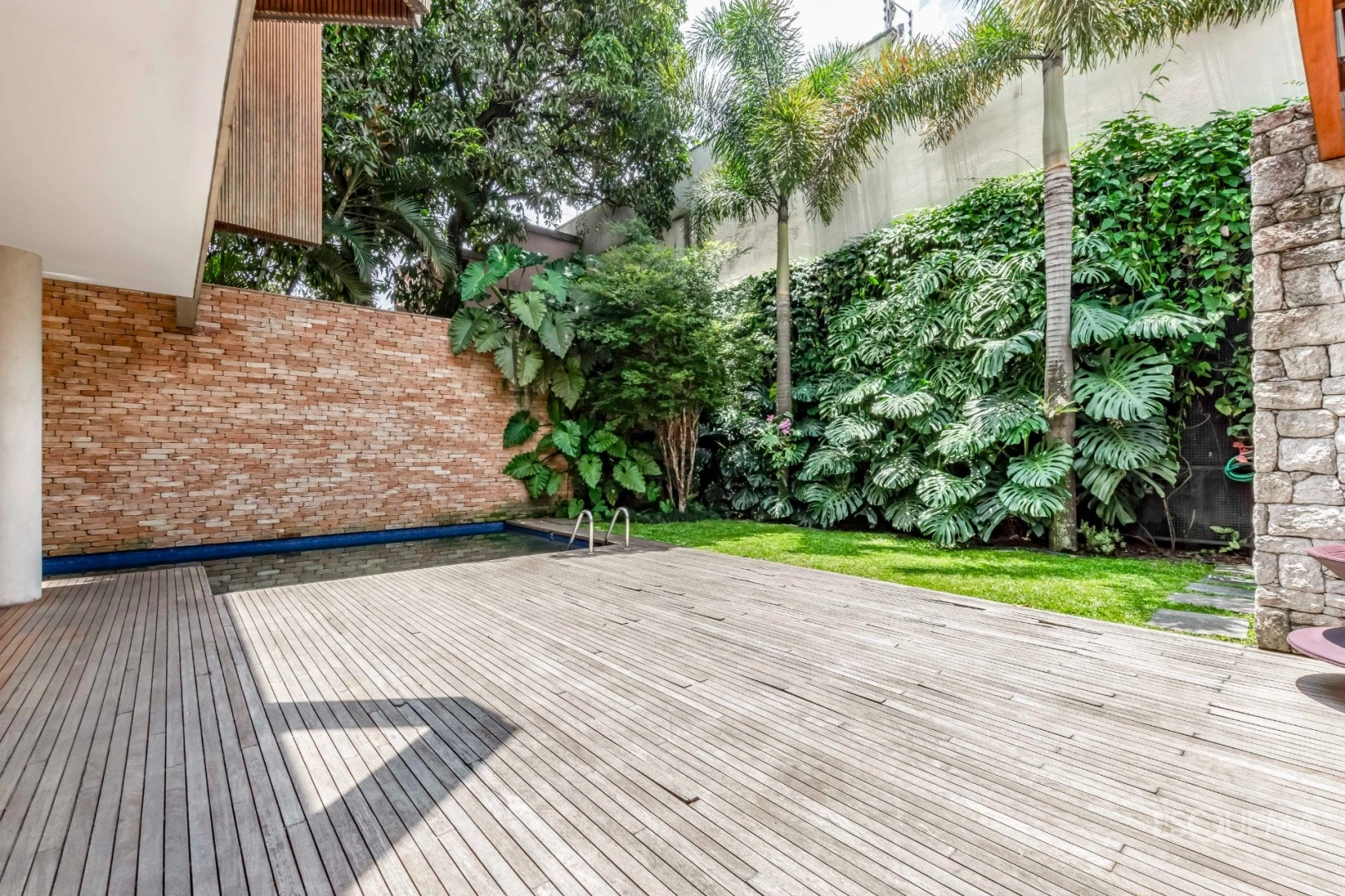 Casa contemporânea em uma das melhores ruas do Jardim Paulista - Imagem 8