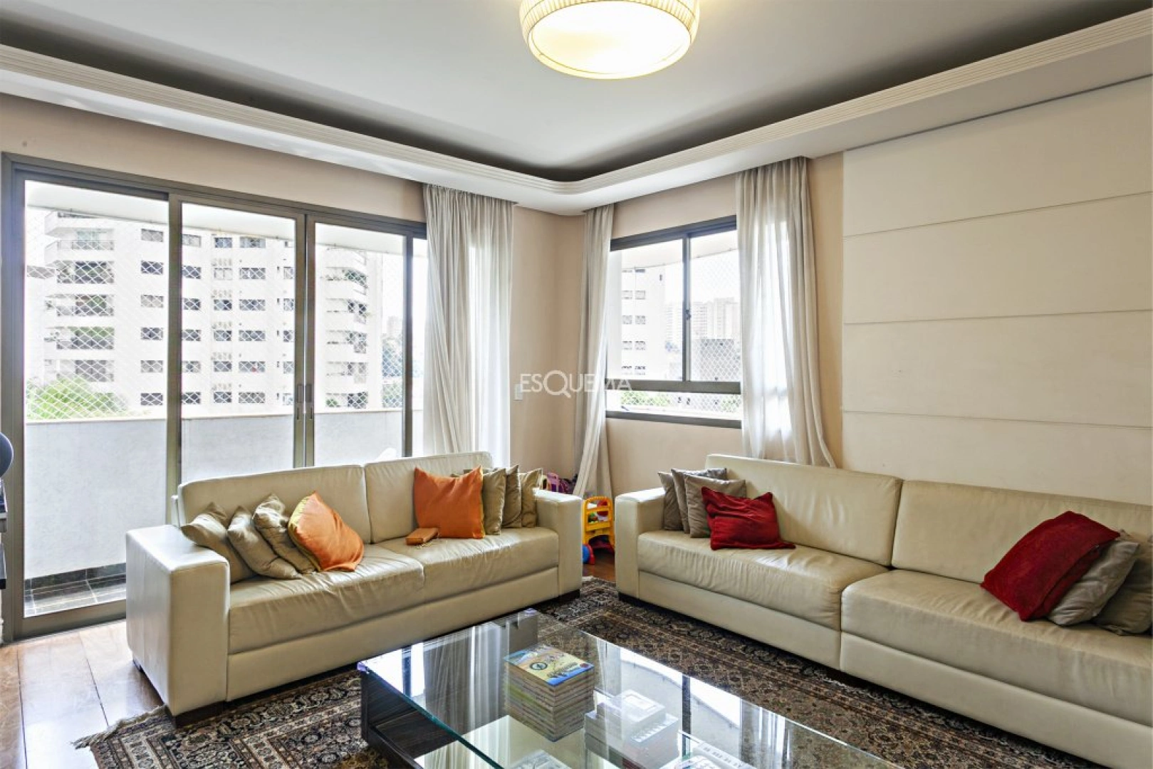 Apartamento em condomínio em rua fechada - Imagem 4