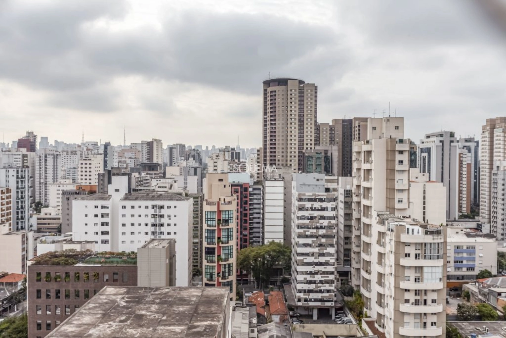 Apartamento contemporâneo em ótima localização - Imagem 15