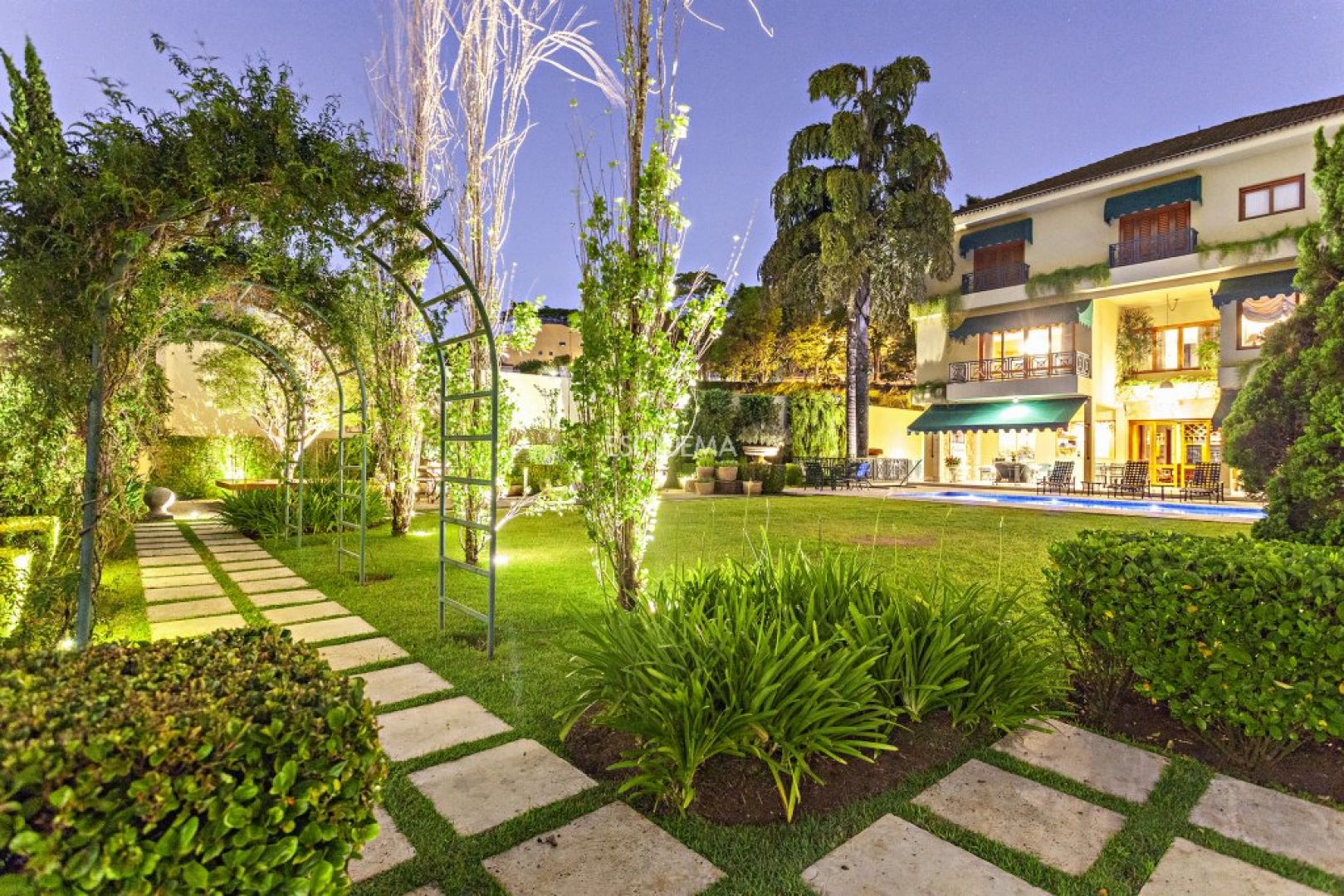 Casa com vista panorâmica - Imagem 14