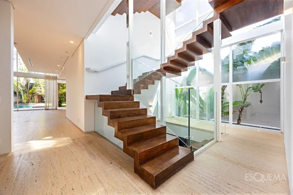 Casa com projeto moderno na Vila Nova Conceição