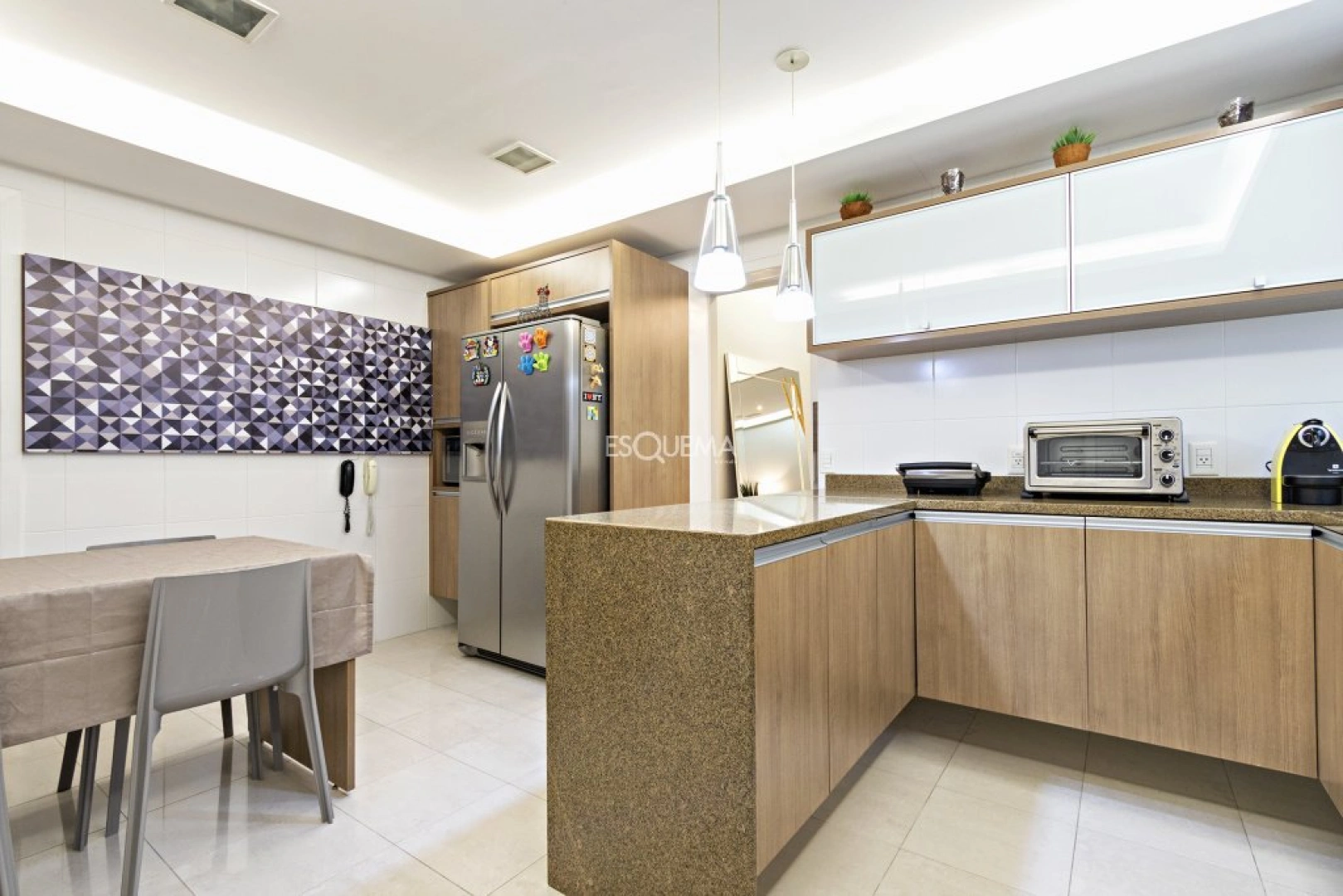 Apartamento reformado em prédio com lazer - Imagem 11