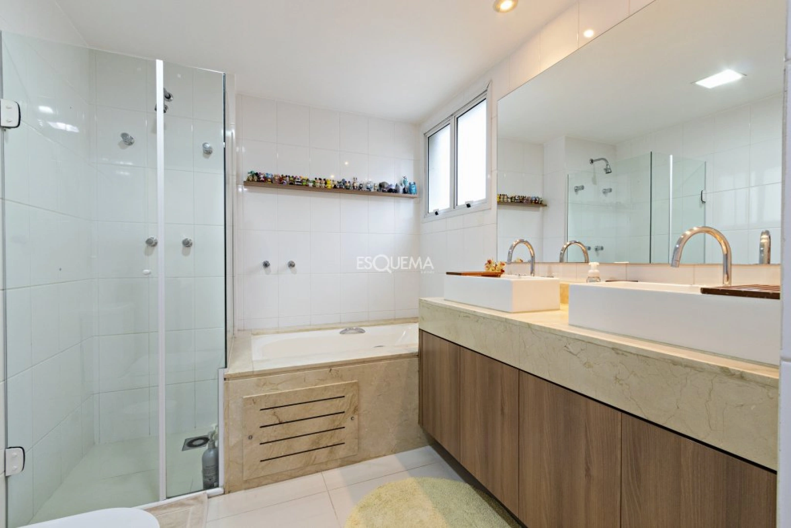 Apartamento reformado em prédio com lazer - Imagem 13