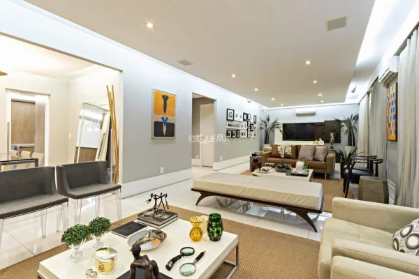 Apartamento reformado em prédio com lazer
